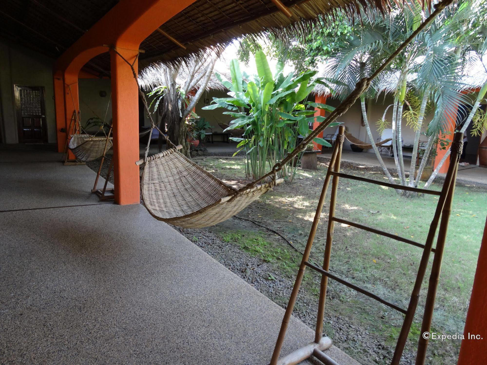 Hibiscus Garden Resort Puerto Princesa Bagian luar foto