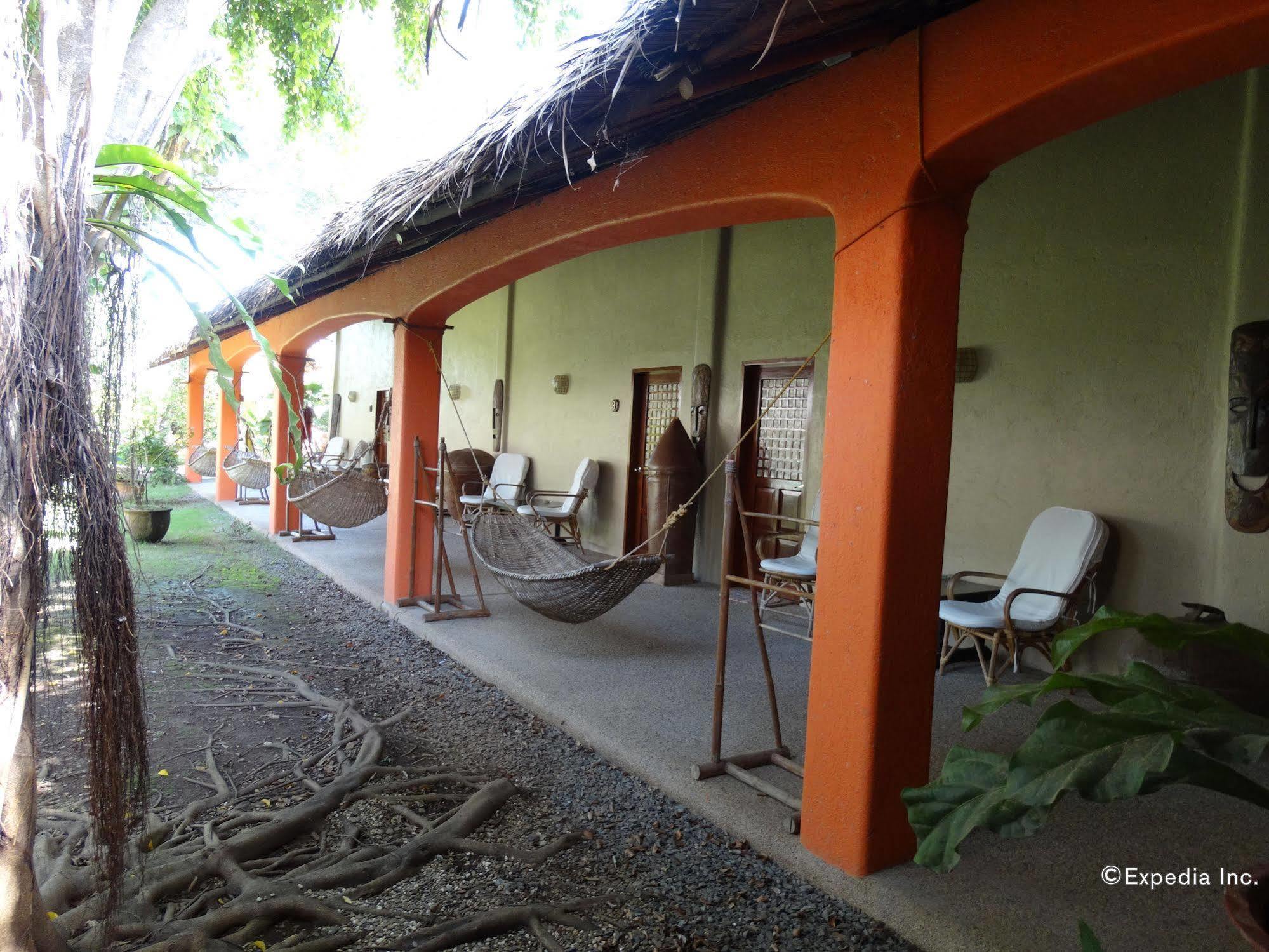 Hibiscus Garden Resort Puerto Princesa Bagian luar foto
