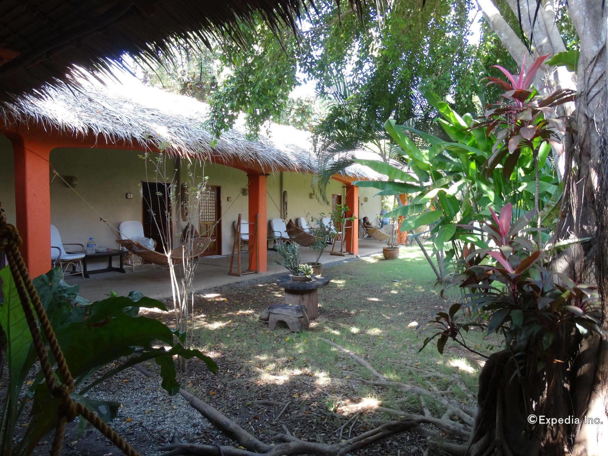 Hibiscus Garden Resort Puerto Princesa Bagian luar foto