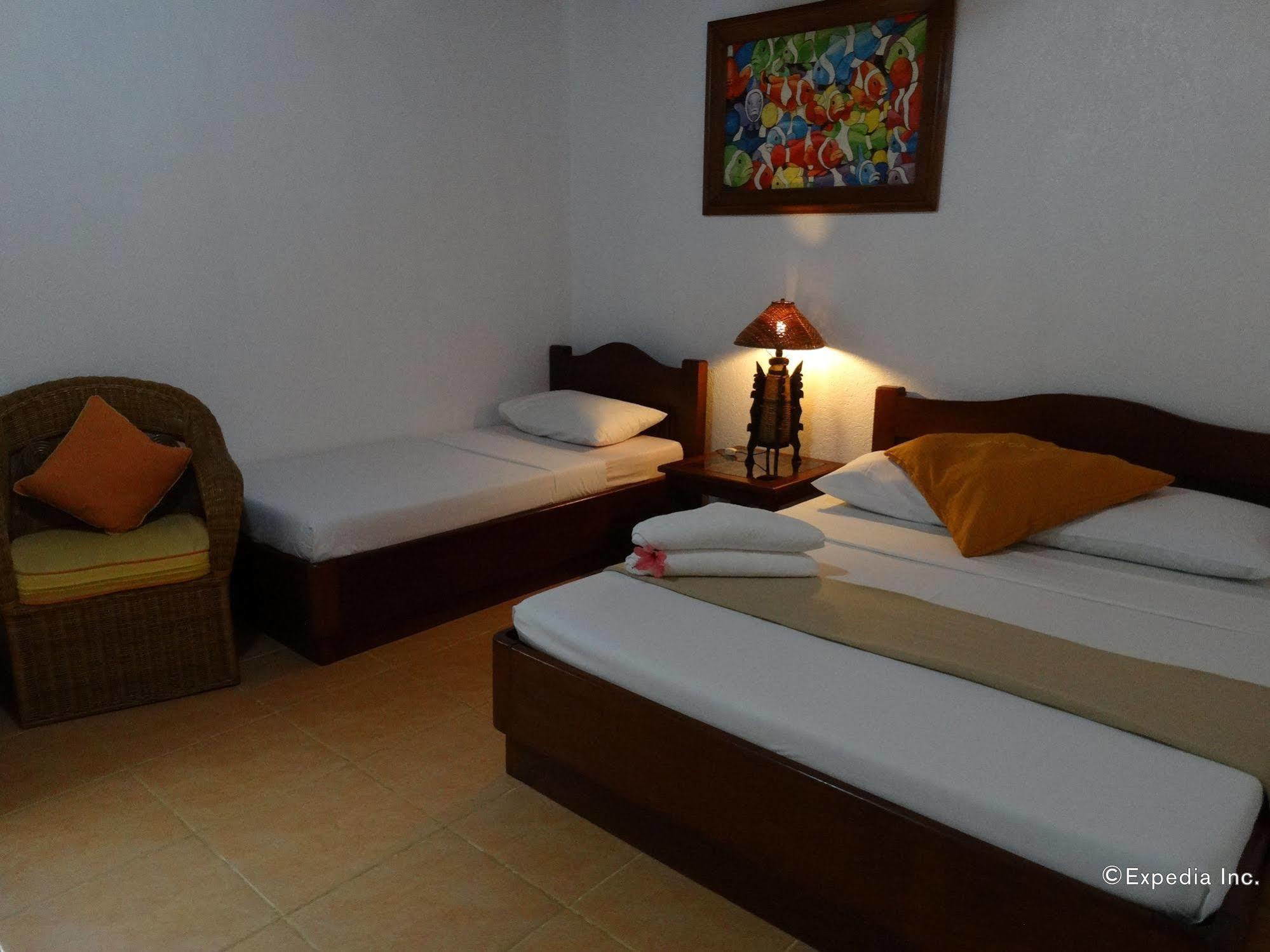 Hibiscus Garden Resort Puerto Princesa Bagian luar foto